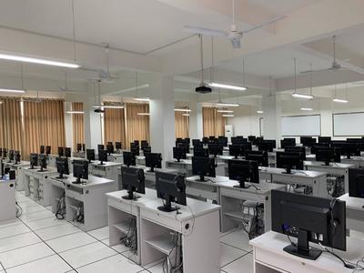 計算機應(yīng)用技術(shù)專業(yè) 掌握前沿技術(shù)，引領(lǐng)職業(yè)發(fā)展新方向