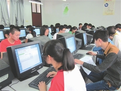 武義縣開展計算機職業(yè)技能鑒定，920余名學(xué)生參與技術(shù)能力認證